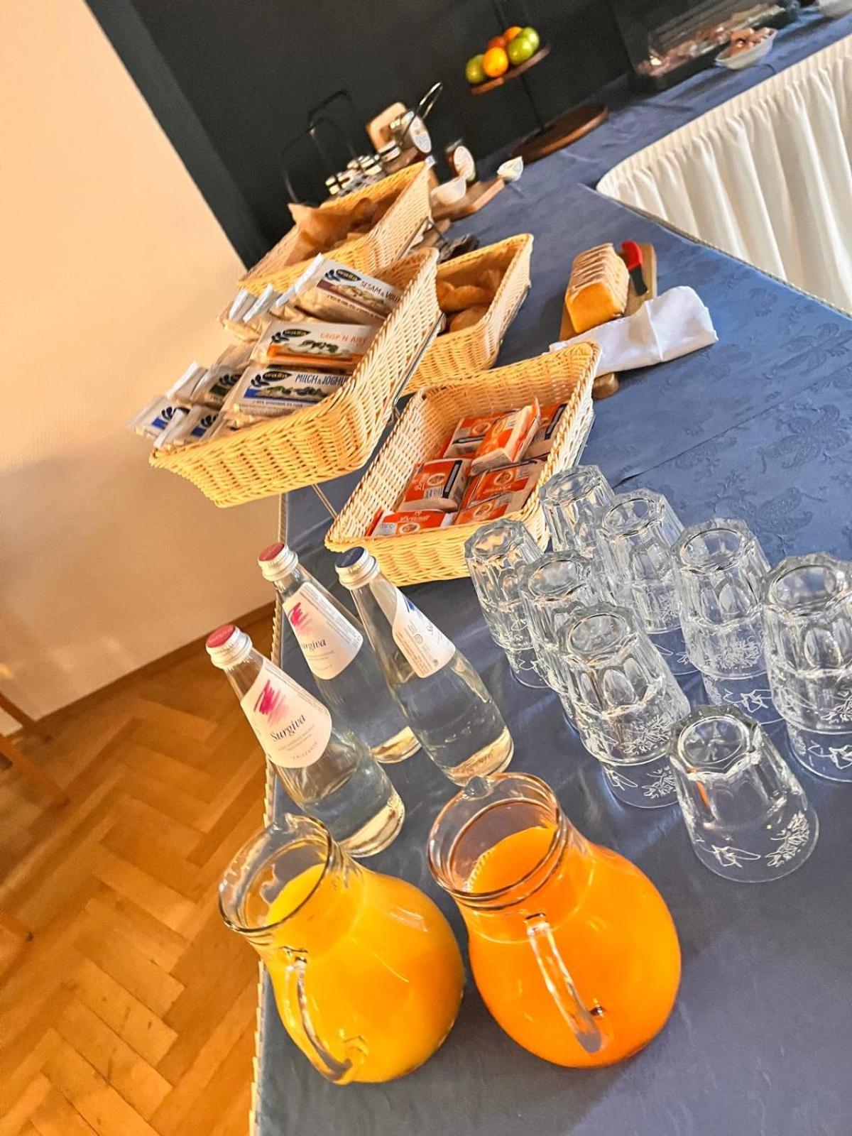Hotel Alte Brauerei Karlstadt Bagian luar foto
